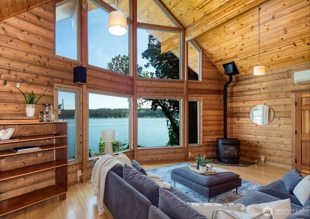 6069 Watauga Beach Drive E, Port Orchard, WA 98366