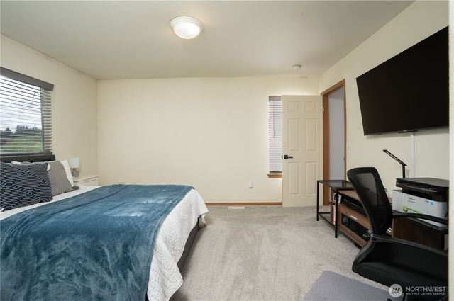 12523 63rd Avenue E, Puyallup, WA 98373