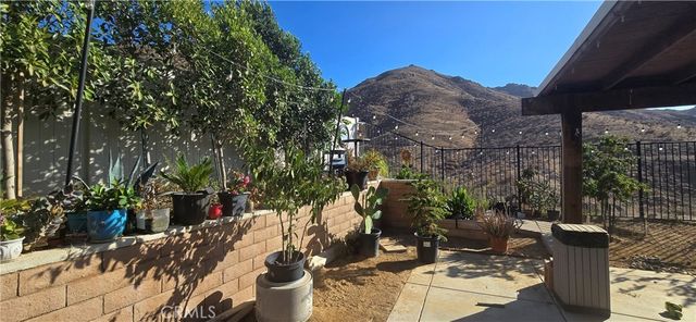 8221 Muir Lane, Riverside, CA 92507