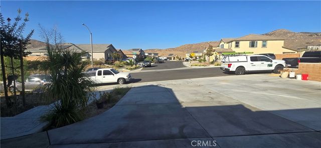 8221 Muir Lane, Riverside, CA 92507
