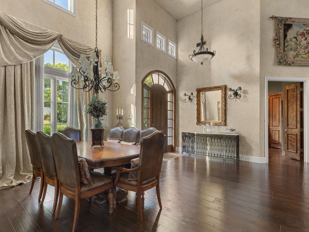 2125 Bradford Park, Fort Worth, TX 76107 — photo 5