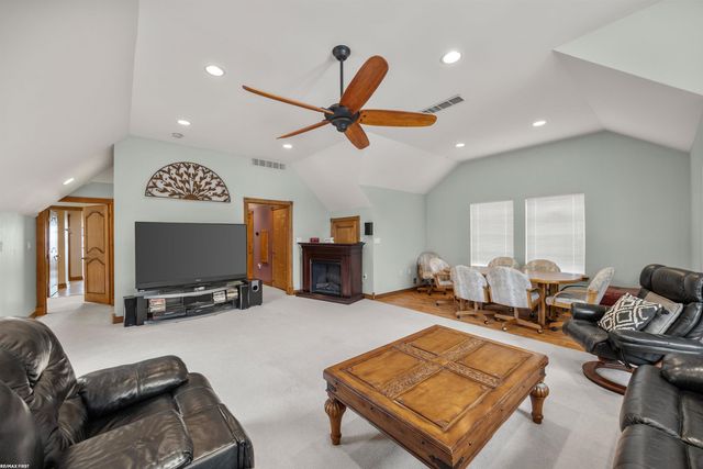 3864 Lakeshore Road, Deckerville, MI 48427