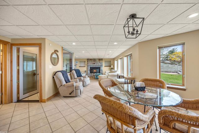 3864 Lakeshore Road, Deckerville, MI 48427