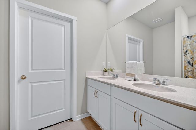 2519 NW 44th Street, Ankeny, IA 50023