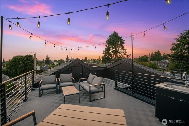 7336 27th Avenue NW, Seattle, WA 98117
