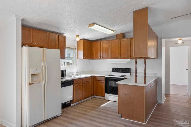 6290 Footprint Dr, Pensacola, FL 32526