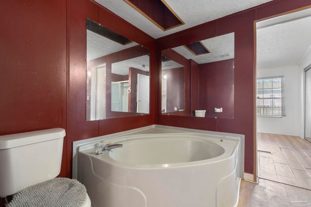 6290 Footprint Dr, Pensacola, FL 32526