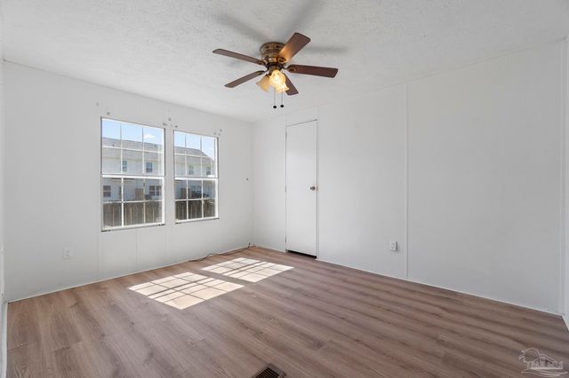 6290 Footprint Dr, Pensacola, FL 32526