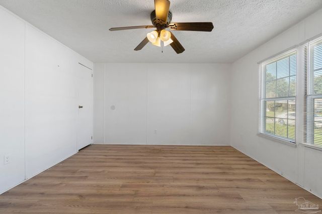 6290 Footprint Dr, Pensacola, FL 32526