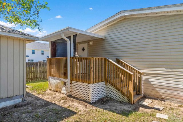 6290 Footprint Dr, Pensacola, FL 32526