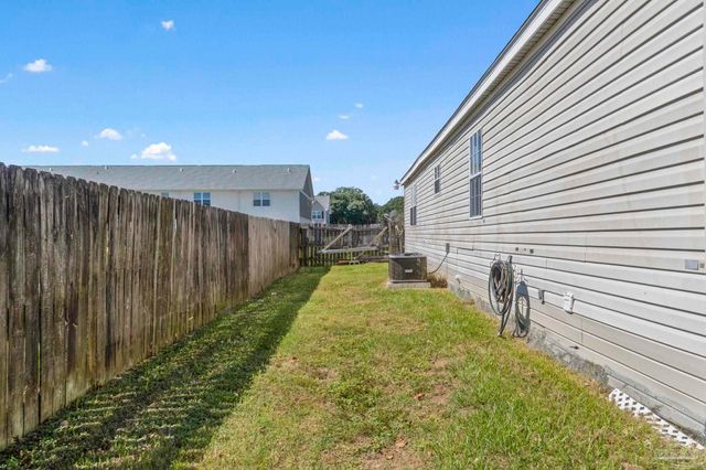 6290 Footprint Dr, Pensacola, FL 32526