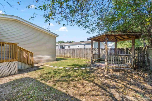 6290 Footprint Dr, Pensacola, FL 32526