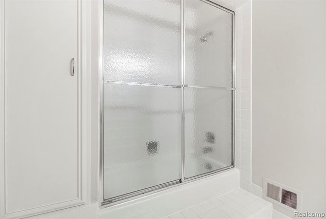 31935 W 14 Mile Road 234, Farmington Hills, MI 48334