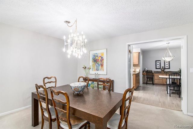 31935 W 14 Mile Road 234, Farmington Hills, MI 48334