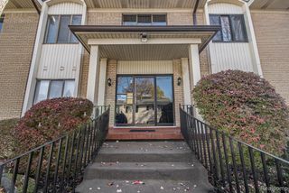 31935 W 14 Mile Road 234, Farmington Hills, MI 48334