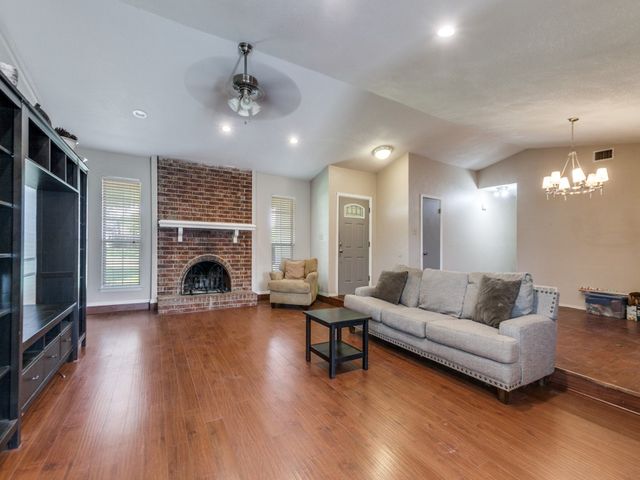 1714 Baylor Drive, Richardson, TX 75081