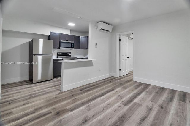 4037 SW 65th Ave 2, South Miami, FL 33155