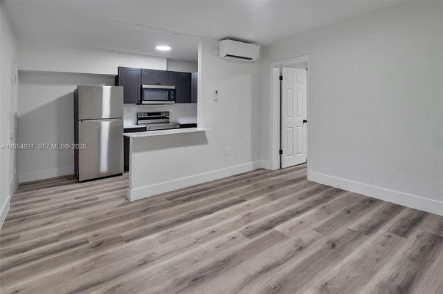 4037 SW 65th Ave 2, South Miami, FL 33155