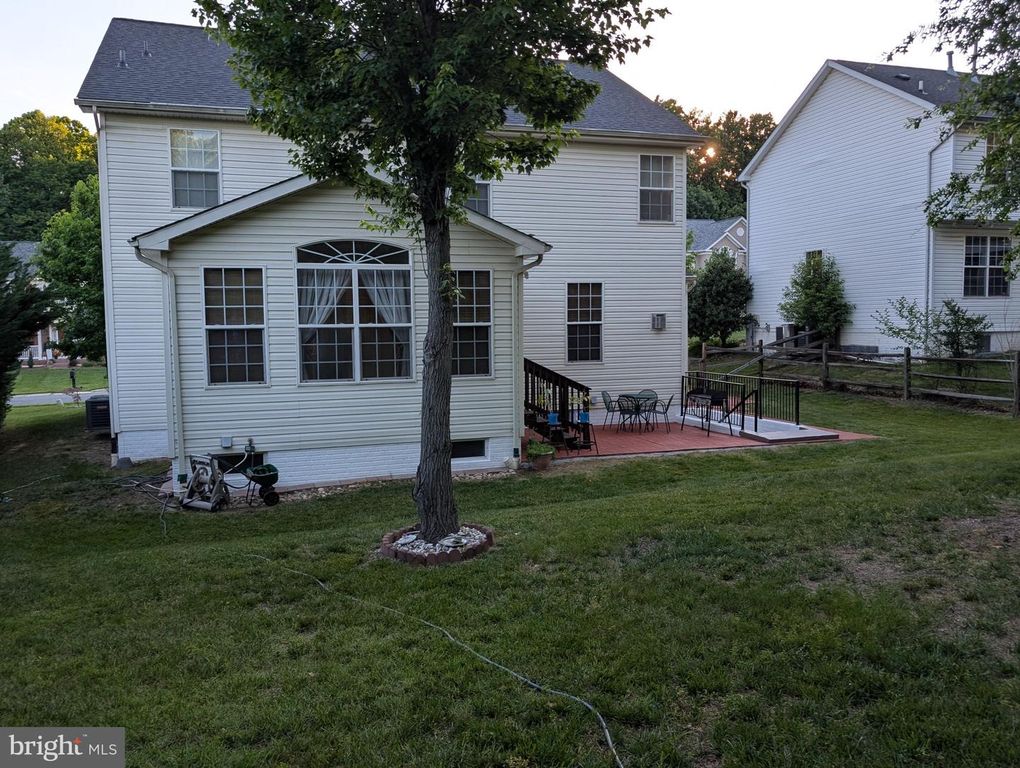 Image 6 of property listing at 13003 ALPENHORN WAY, Silver Spring, MD 20904