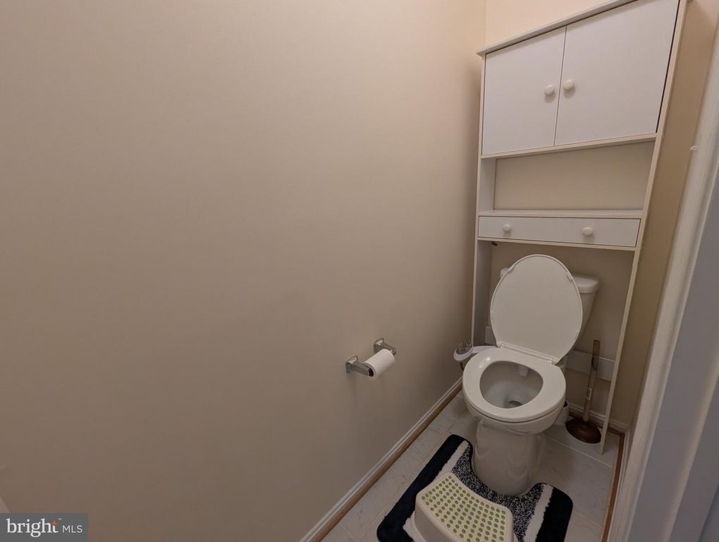 Image 58 of property listing at 13003 ALPENHORN WAY, Silver Spring, MD 20904