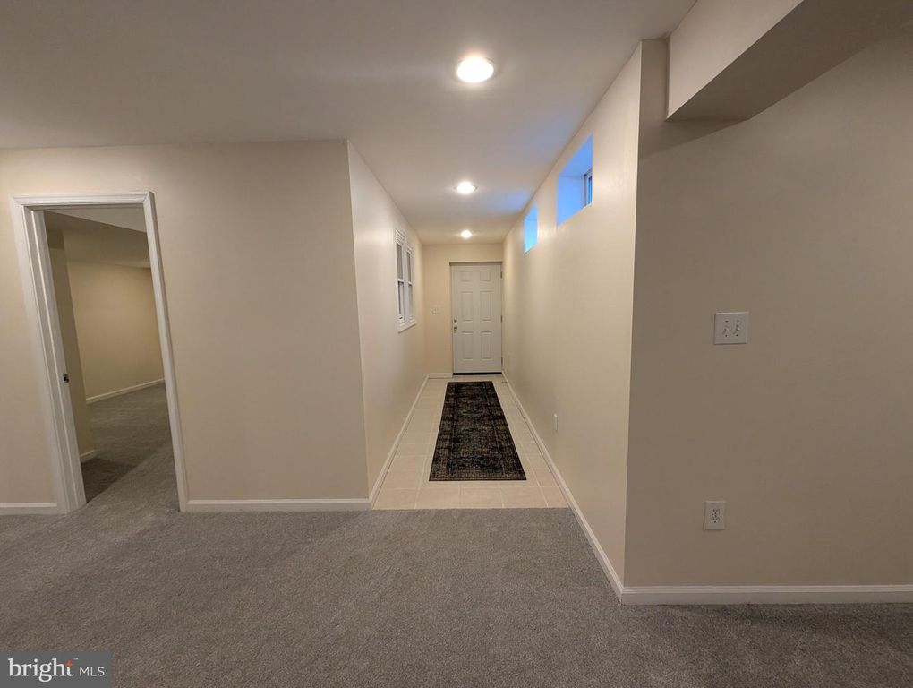 Image 63 of property listing at 13003 ALPENHORN WAY, Silver Spring, MD 20904