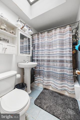 155 MEADOW LN, Philadelphia, PA 19154