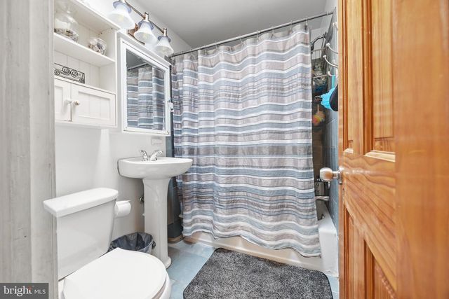 155 MEADOW LN, Philadelphia, PA 19154