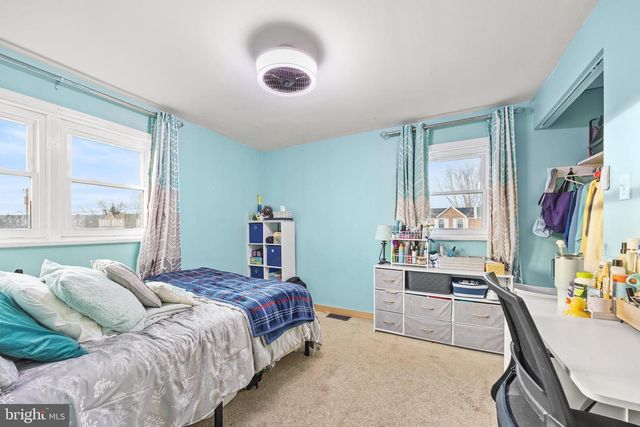 155 MEADOW LN, Philadelphia, PA 19154