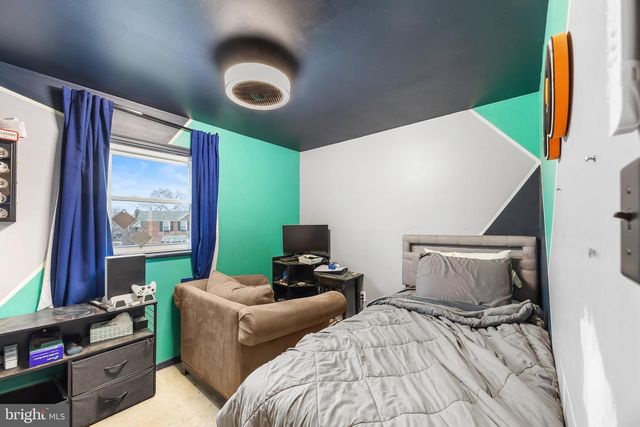 155 MEADOW LN, Philadelphia, PA 19154