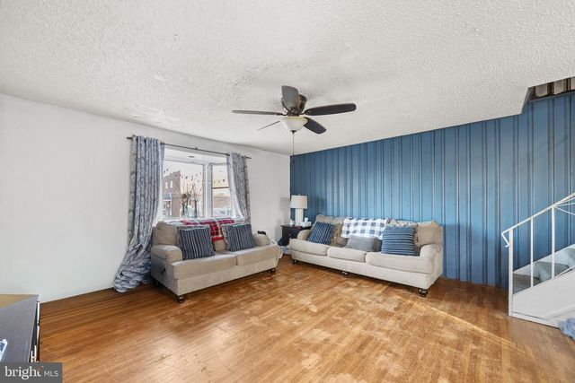 155 MEADOW LN, Philadelphia, PA 19154