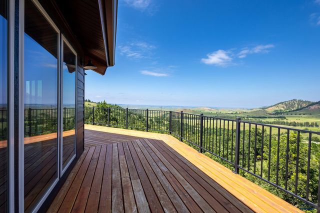 2140 LOOKOUT VISTA RD, Spearfish, SD 57783