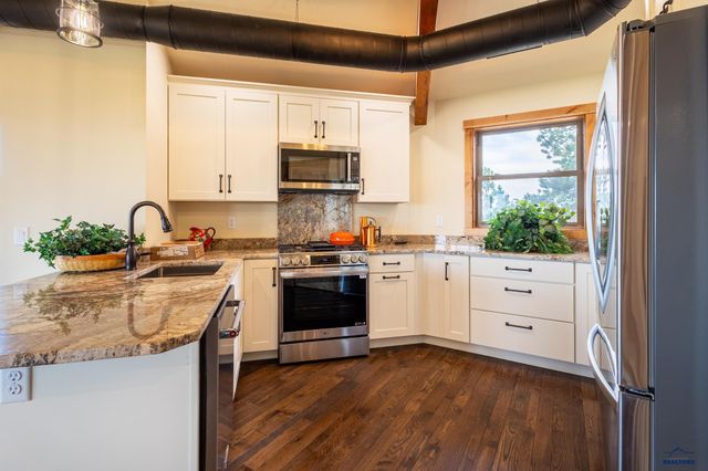 2140 LOOKOUT VISTA RD, Spearfish, SD 57783