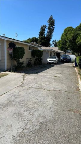 4057 Baywood, Los Angeles, CA 90039