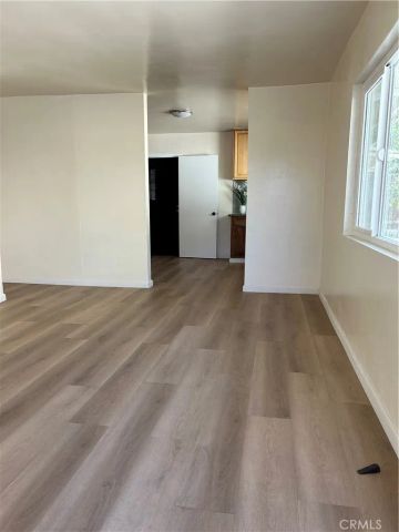 4057 Baywood, Los Angeles, CA 90039