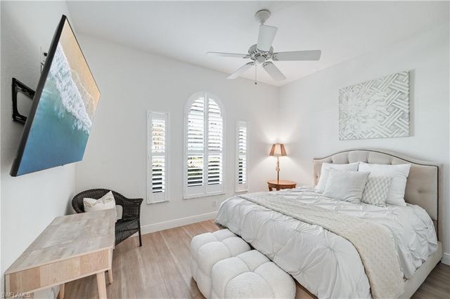 9121 Quartz LN, Naples, FL 34120