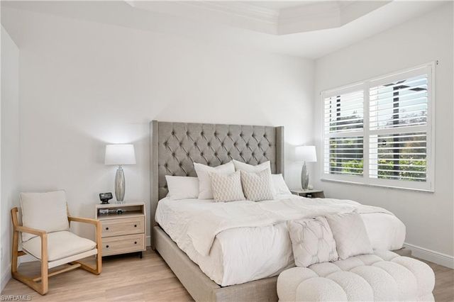 9121 Quartz LN, Naples, FL 34120