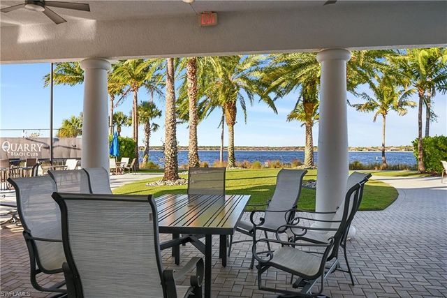 9121 Quartz LN, Naples, FL 34120