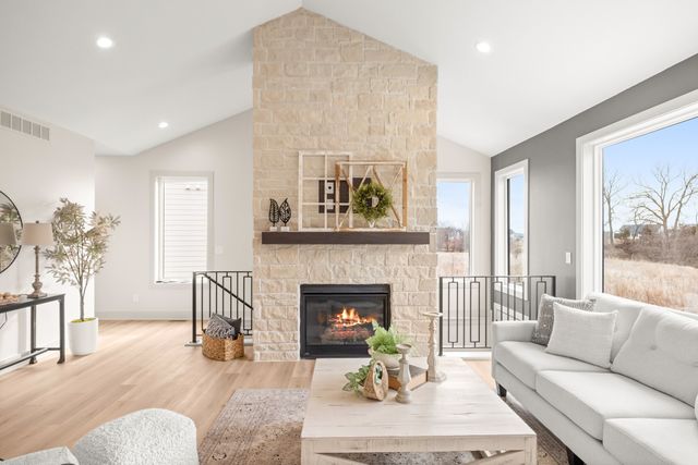 9746 Watermeadow Circle, Johnston, IA 50131