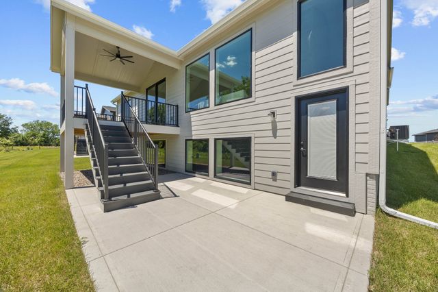 9746 Watermeadow Circle, Johnston, IA 50131