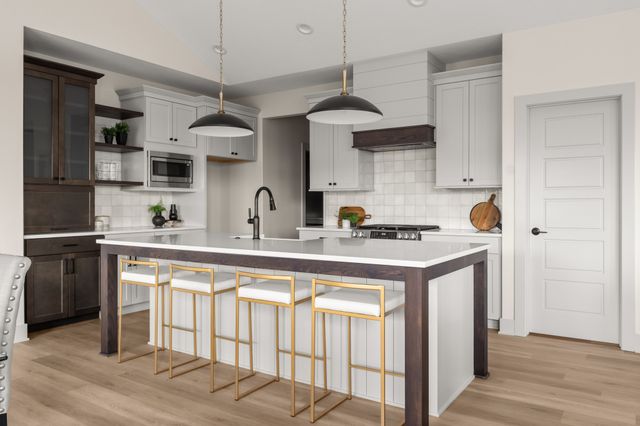 9746 Watermeadow Circle, Johnston, IA 50131