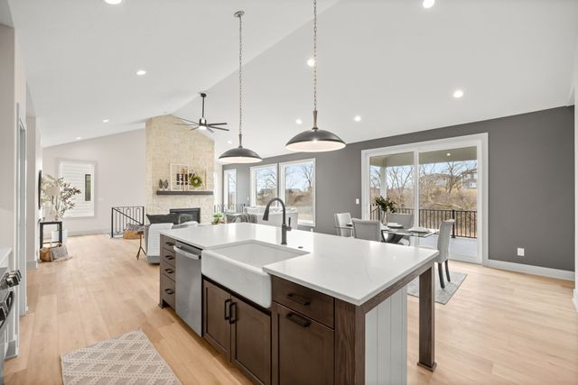 9746 Watermeadow Circle, Johnston, IA 50131