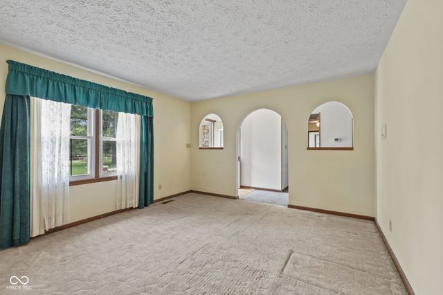 5255 W Stones Crossing Road, Greenwood, IN 46143