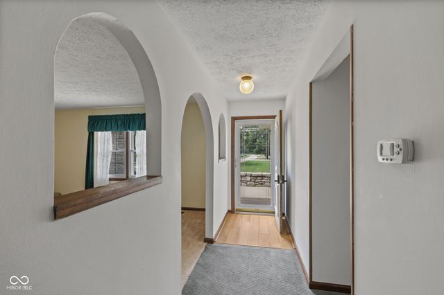 5255 W Stones Crossing Road, Greenwood, IN 46143