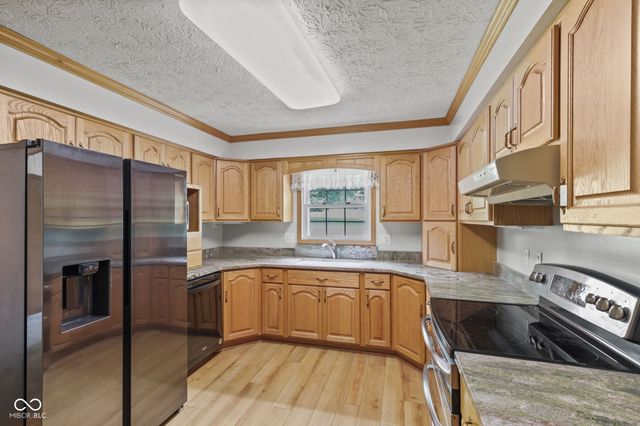5255 W Stones Crossing Road, Greenwood, IN 46143