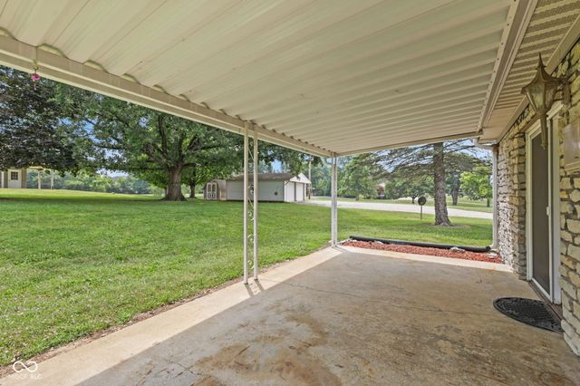 5255 W Stones Crossing Road, Greenwood, IN 46143