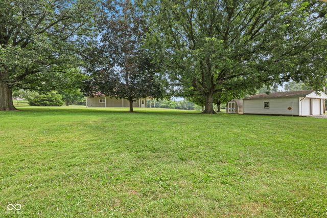 5255 W Stones Crossing Road, Greenwood, IN 46143