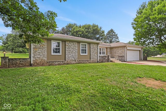 5255 W Stones Crossing Road, Greenwood, IN 46143
