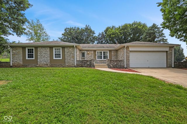 5255 W Stones Crossing Road, Greenwood, IN 46143