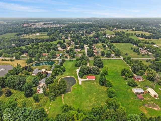 5255 W Stones Crossing Road, Greenwood, IN 46143