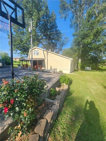 46 Hathcoat Road, Harrison, AR 72601
